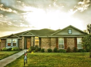 601 Meadow Ridge Ave, Venus, TX 76084