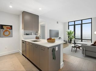 92-27 160th St #1211, Jamaica, NY 11433