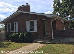 1114 Thurmond St, Winston Salem, NC 27105