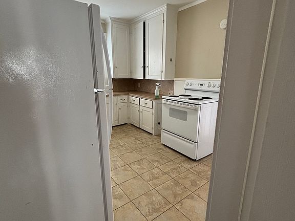 5th image of 13 Granite St #1F