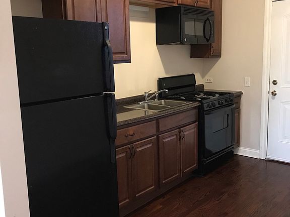 3rd image of 12015 S Eggleston Ave APT 201