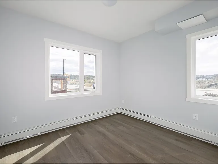348 Greystone Blvd — Photo 6