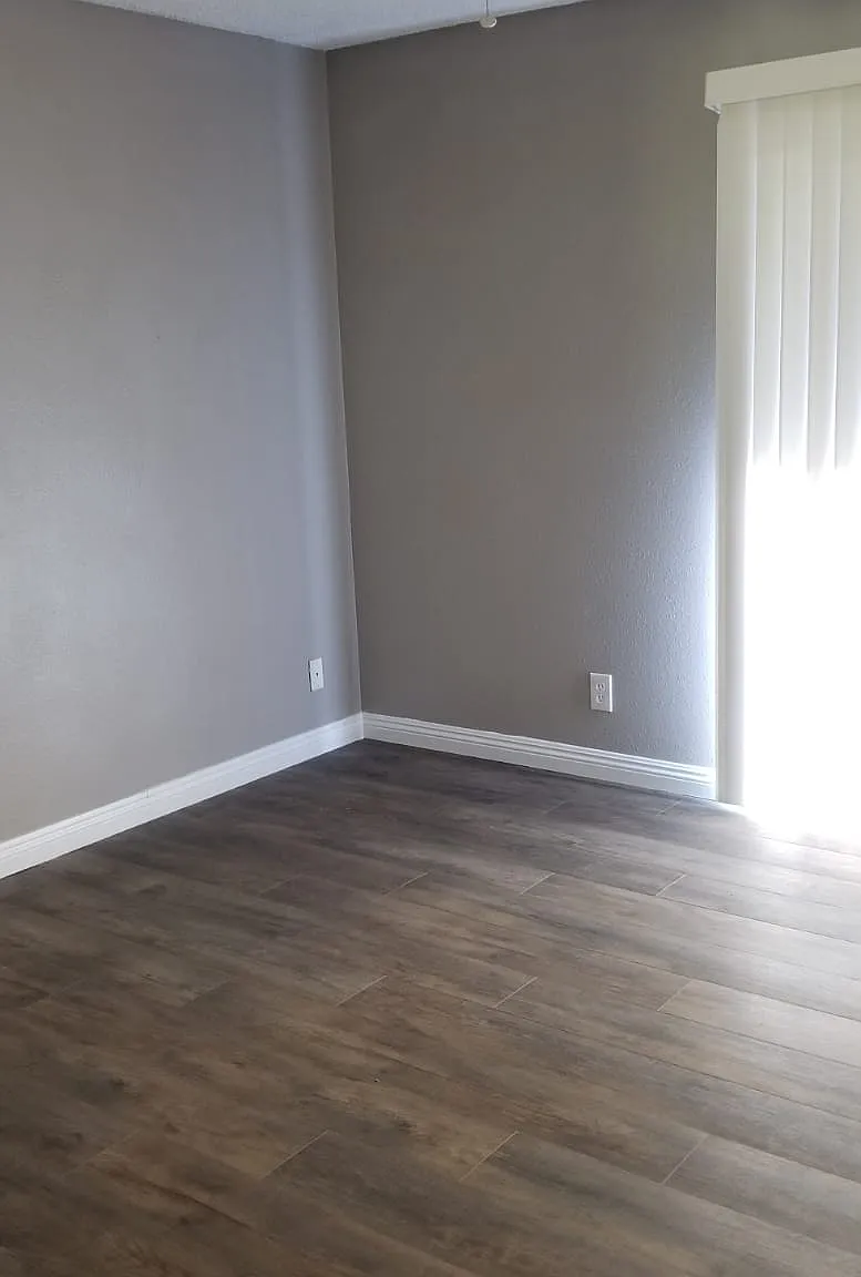 2 bed, 1.5 bath, 1086 sqft, $1,900 — Photo 4