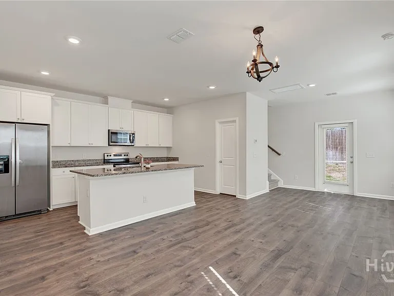 148 Benelli Dr — Photo 10