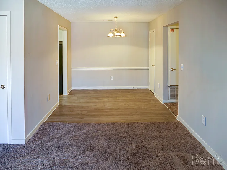 Northtown Apartments — Photo 10