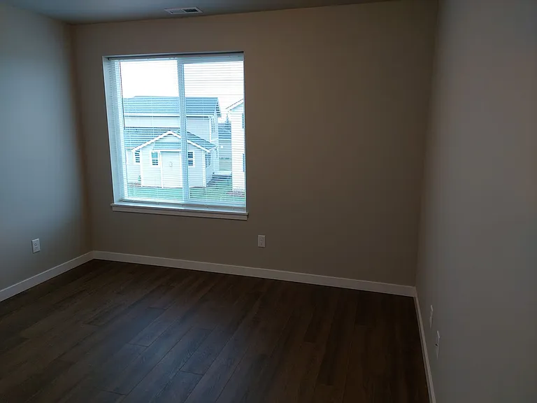 2050 Andre Ct — Photo 17