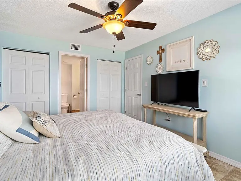 1500 Park Beach Cir #2F — Photo 19