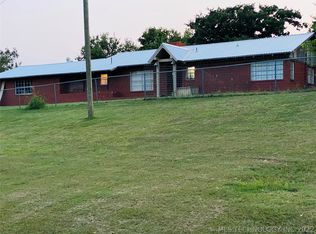 1985 Sunshine Rd, Davis, OK 73030