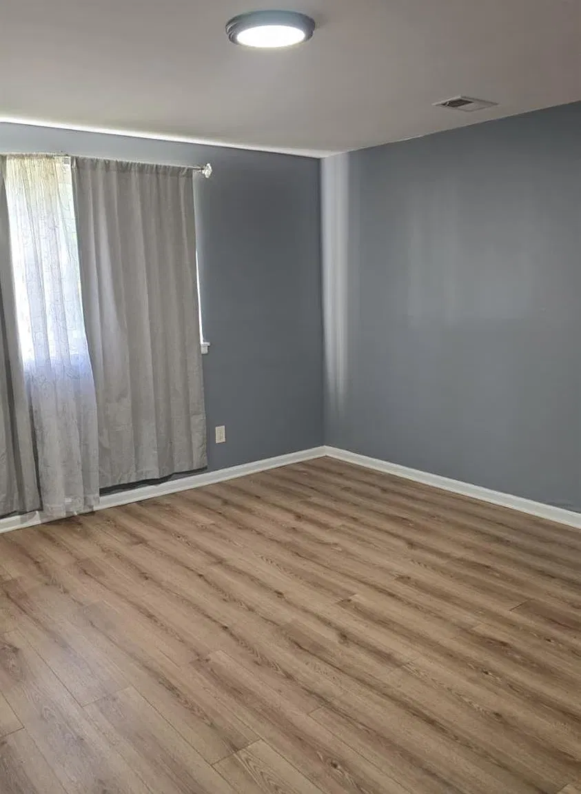 3 bed, 2.0 bath, 1188 sqft, $2,800 — Photo 2