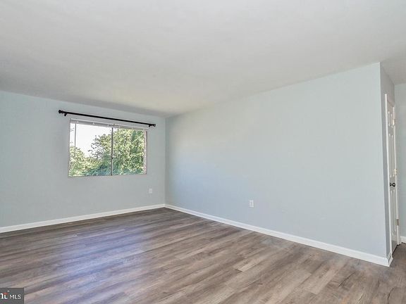 5th image of 12701 Lotte Dr APT 202