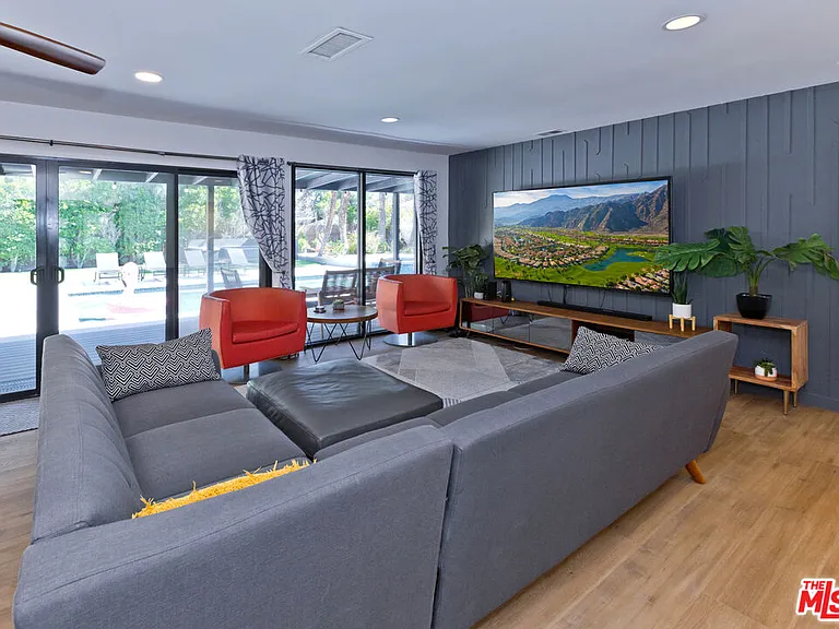 2660 N Farrell Dr — Photo 22