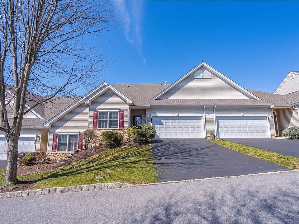 1st image of 6 Kent Ln