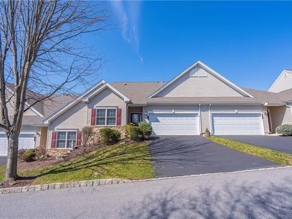 6 Kent Ln, Palmer Twp, PA 18045