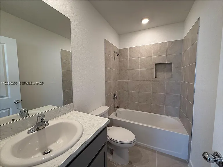 540 NE 1st Dr #0 — Photo 15