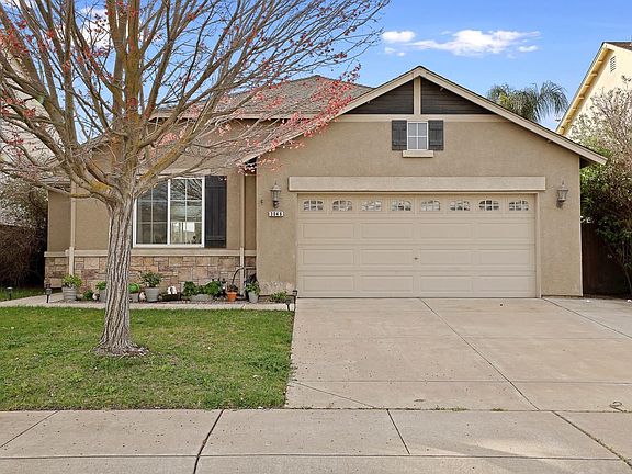 2nd image of 3046 Ogden Ln