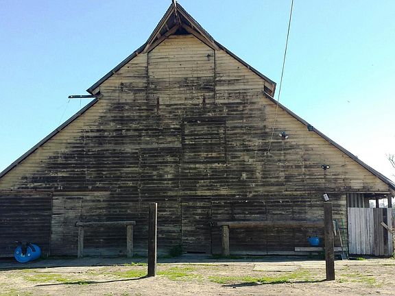 Hay barn & tack room