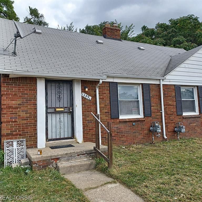 13592 Southfield Fwy, Detroit, MI 48223 | MLS #24000026 | Zillow