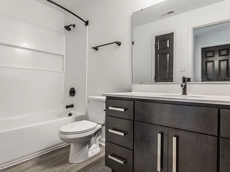 Sundance Apartments — Photo 27