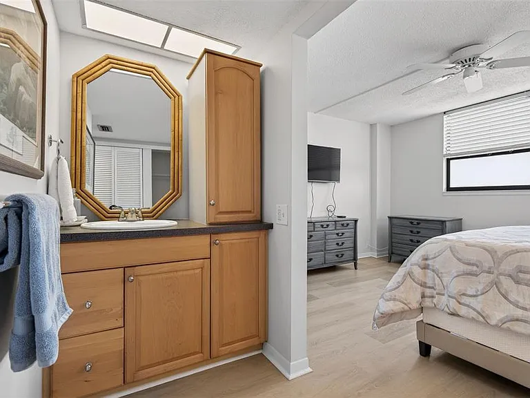 300 Woodette Dr #404B — Photo 29
