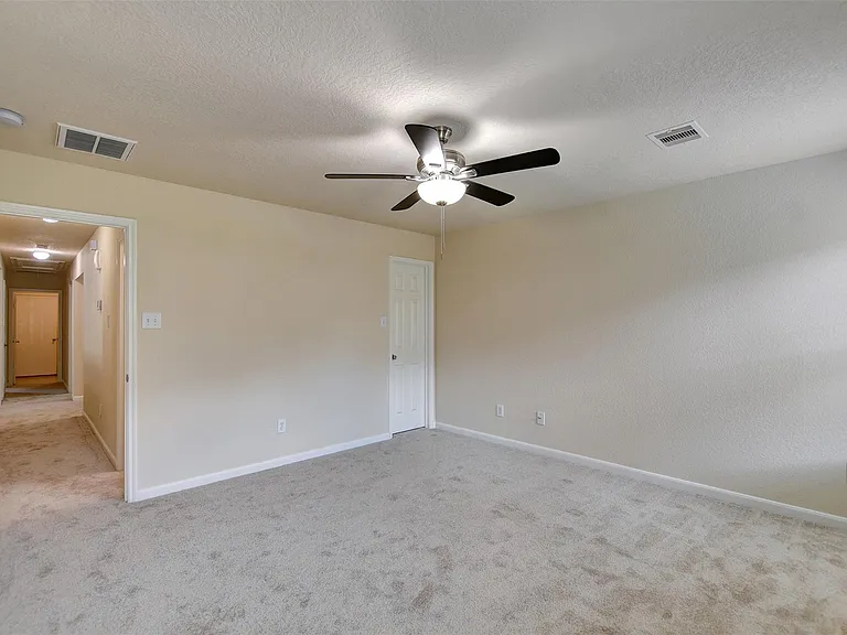 3131 Beacon Grove St — Photo 18
