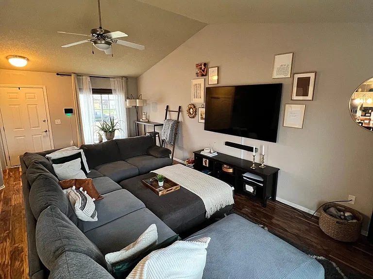 Living Room Looking to Front Entry