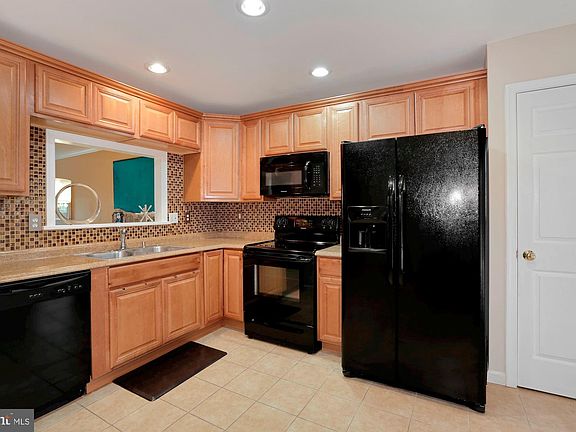 4th image of 5318 Eleanor Brooke Way