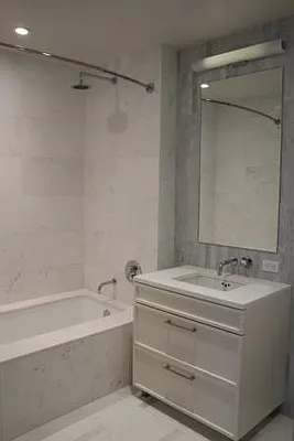 Rented by R New York | media 16