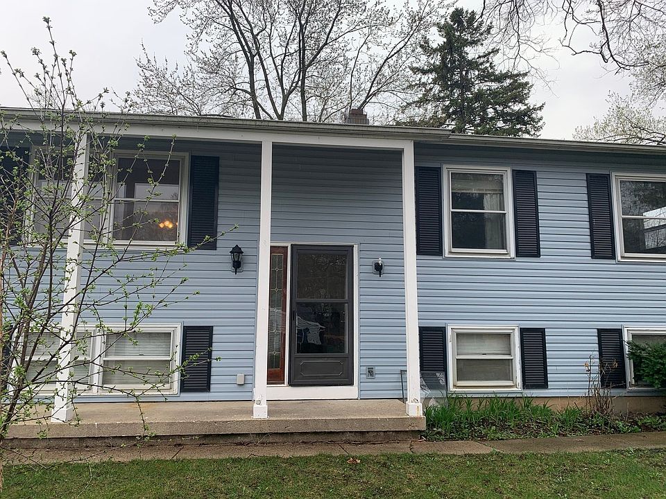 2nd image of 1824 Hiawatha Trl