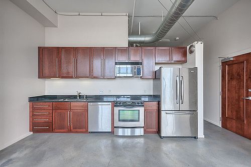 5th image of 1720-1724 Chouteau Ave #206