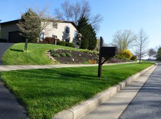 627 Royal Cir, State College, PA 16801