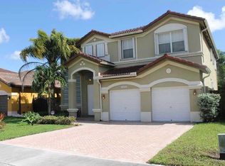 15616 SW 23rd Ln, Miami, FL 33185