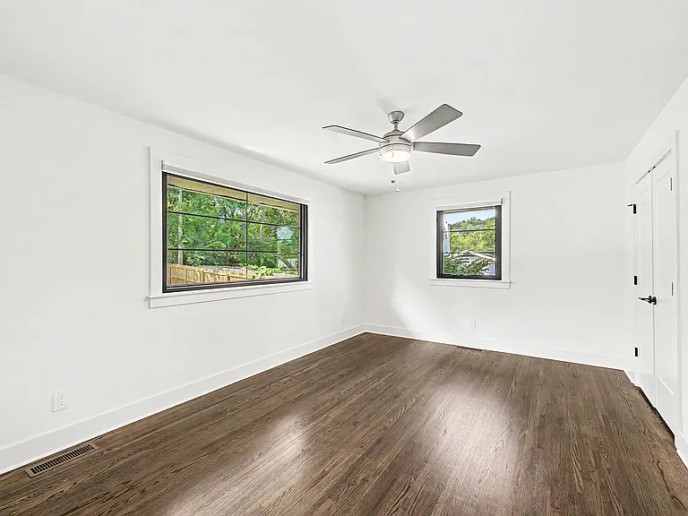1205 Saint Marys Ln — Photo 19