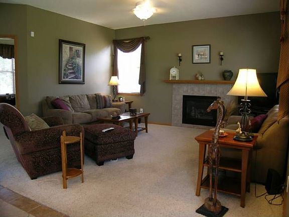 Main Level Fam Rm