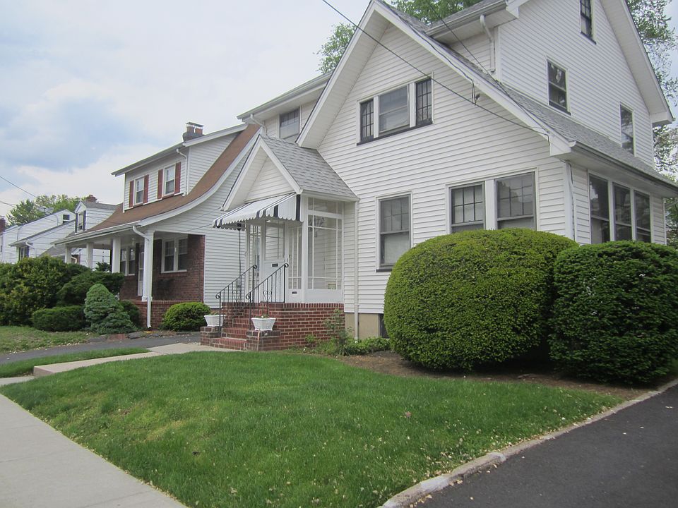 1st image of 64 Fairway Ave