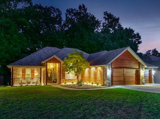 211 Shadow View Dr, Branson, MO 65616