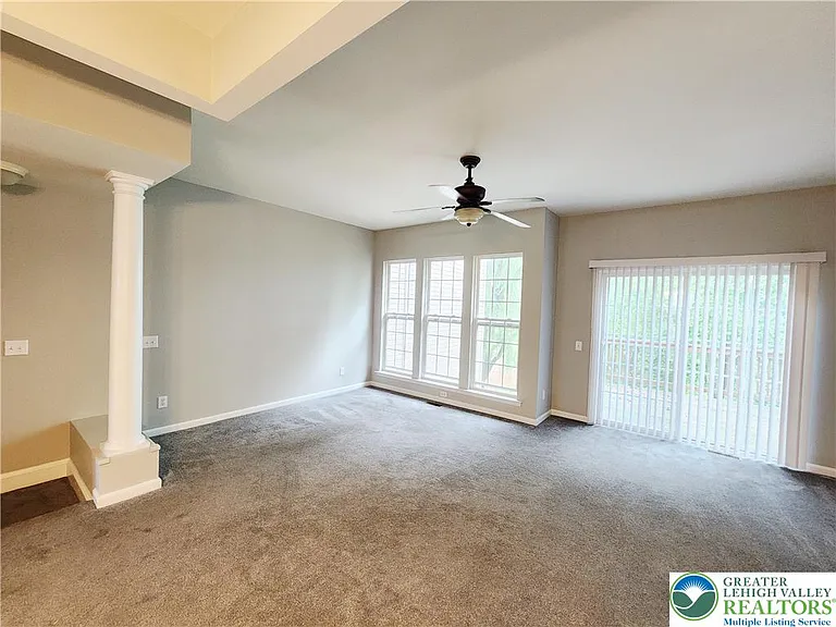 8513 Gateway Rd — Photo 15