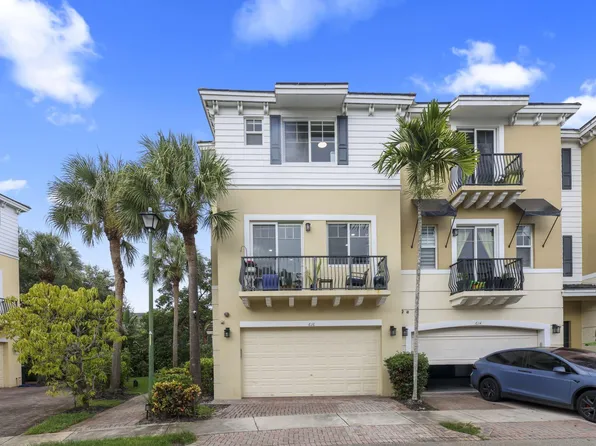 616 NW 38th Cir, Boca Raton, FL 33431