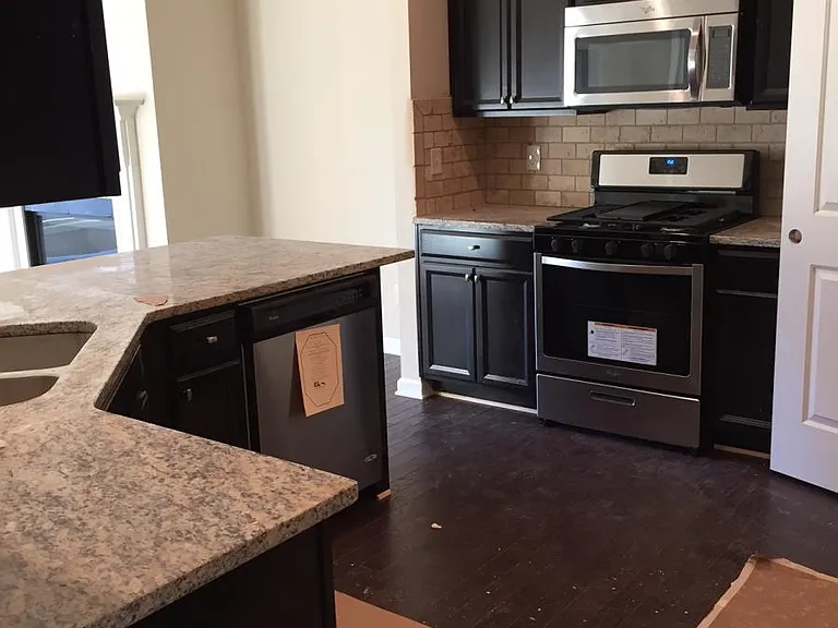 Stainless Steel appliances and Granite