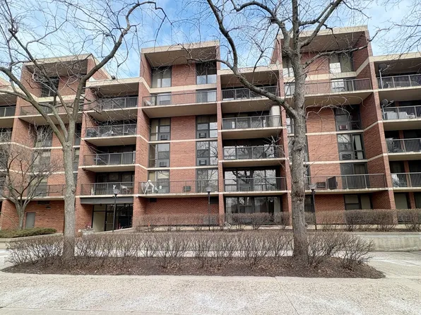 2921 S Michigan Ave APT 102, Chicago, IL 60616