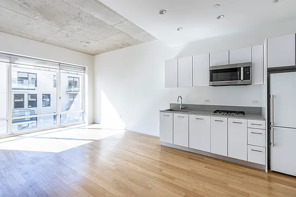 Rented by Triumph Property Group | media 11