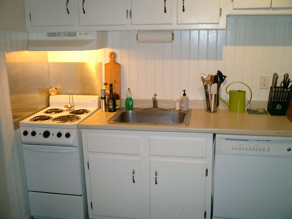 2nd image of 18 Fairfield Ave #Ba-2