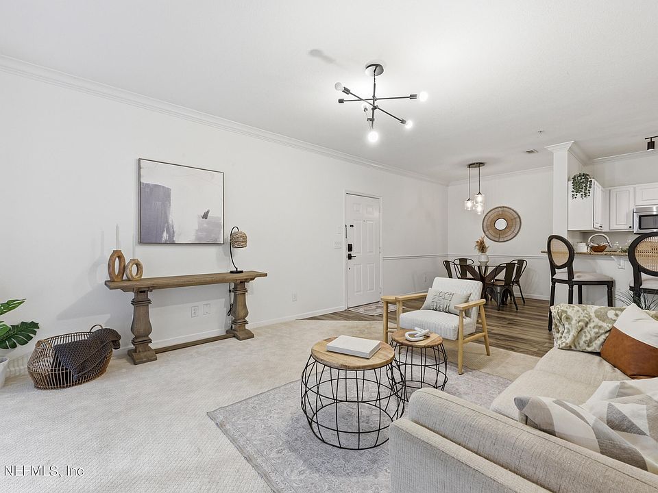 1st image of 13810 SUTTON PARK Drive N #828