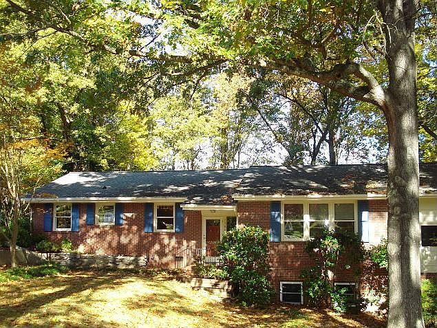 2nd image of 3304 Hampton Rd