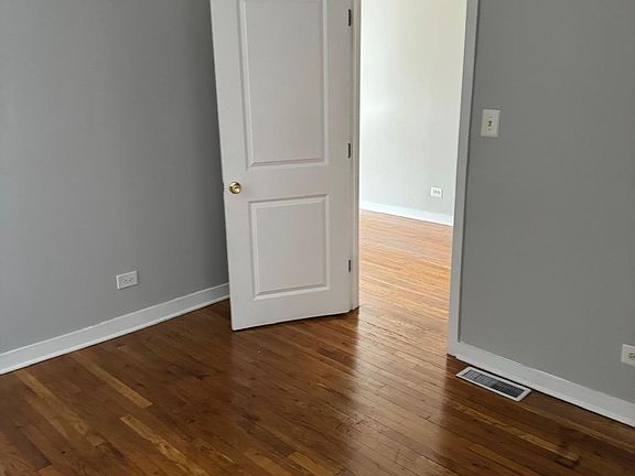 5th image of 4735 S Evans Ave Unit 1