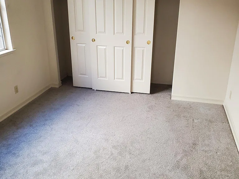 downstairs guest bedroom #4