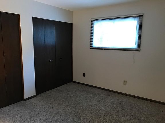 Lower level bedroom