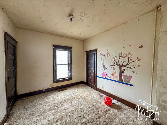5th image of 707 N 6th St
