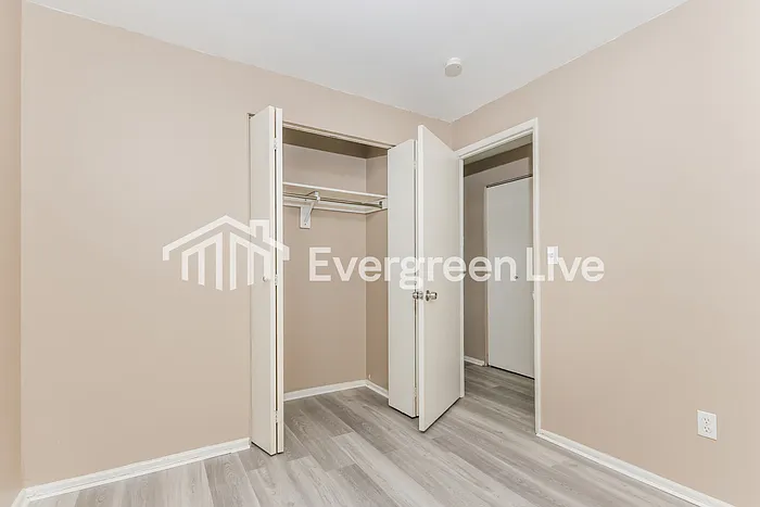 5512 Shady Oak St — Photo 12