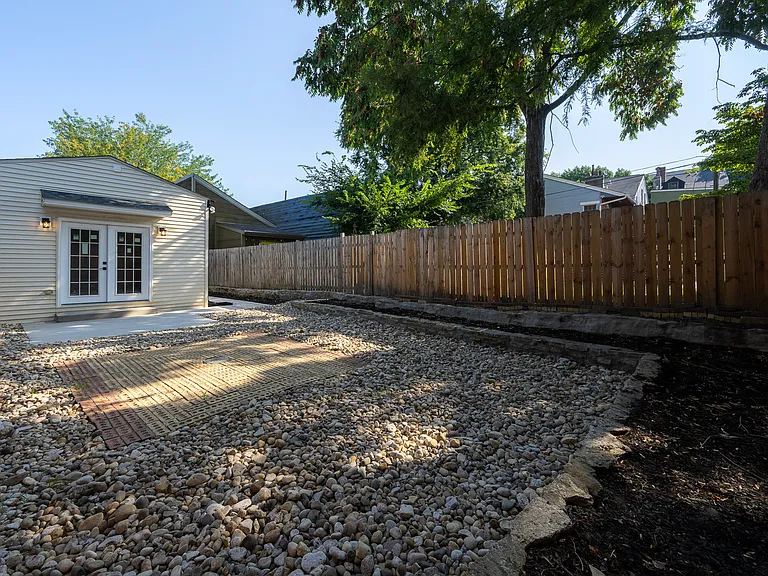 513 Pershing Ave — Photo 20