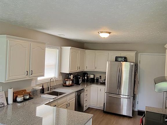 2nd image of 6448 Lakota Meadows Dr